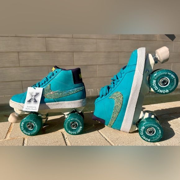 Nike Blazer SB  Roller Skates, Suede w/ Swarovski crystals, Bont Glow Wheels - Picture 6 of 10